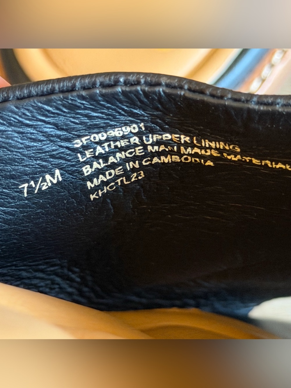 Sofft Noble Leather Slides - Picture 10 of 10